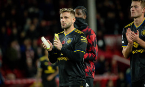 Luke Shaw vừa khiến cơn đau đầu của Amorim trở nên nặng hơn