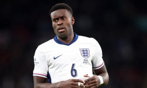 Liverpool khó xử, Bayern tranh giành Upamecano và Guehi