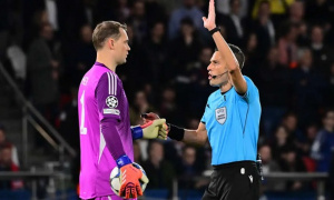 Neuer chỉ trích trọng tài vì hành động khó hiểu trước thẻ đỏ của Luis Diaz