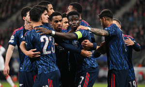 Đêm lịch sử của Arsenal: Kỷ lục, tài năng trẻ và bản hùng ca trên khán đài