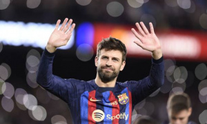Ngày này năm xưa: Gerard Pique và lời tạm biệt trong nước mắt