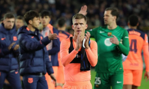 Hàng thủ bất ổn, Henry nói Barcelona khó đi xa ở Champions League