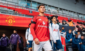 Shea Lacey tỏa sáng, Man United tính lại kế hoạch chuyển nhượng mùa đông