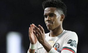 Maresca nên trao suất đá chính cho Estevao và Garnacho tại Chelsea