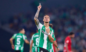 Từ La Liga đến Europa League: Antony khẳng định vị thế ngôi sao số một tại Real Betis