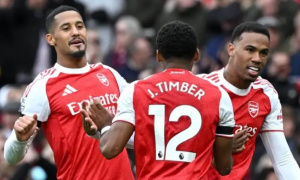 Sự lột xác về kỷ luật của Arsenal: Chìa khóa cho ngôi đầu Ngoại hạng Anh?