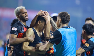 Soi trận CA TP.HCM vs Ninh Bình: Giải bài toán hàng công