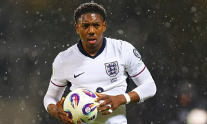 Thiếu phút thi đấu, Lewis-Skelly tạm mất chỗ ở tuyển Anh