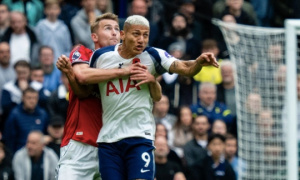 VAR từ chối penalty, Man Utd tiếc nuối trước Tottenham