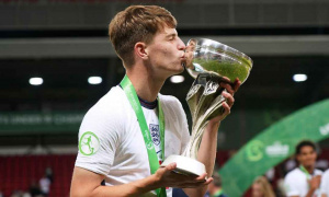 Vì sao Thomas Tuchel chọn Alex Scott cho tuyển Anh?