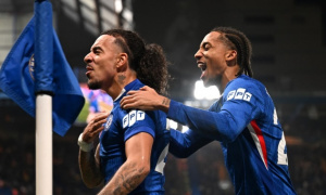 Maresca sững sờ khi Malo Gusto ghi bàn đầu tiên cho Chelsea