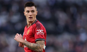 Benjamin Sesko nhận chỉ trích nặng nề sau thảm họa ở Man Utd