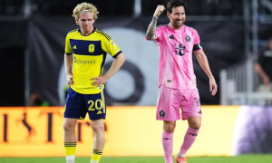 Messi tuổi 38 lập cú đúp, cán hai cột mốc ghi bàn vĩ đại