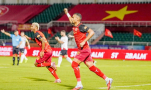 Ninh Bình giữ chuỗi bất bại sau trận đại chiến 7 bàn với CA HCM