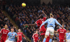 CĐV Liverpool nổi giận, chỉ trích Konate thi đấu bạc nhược