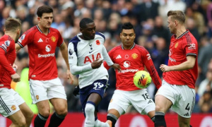 Hàng thủ Man United báo động đỏ: Amorim cần thay đổi ngay