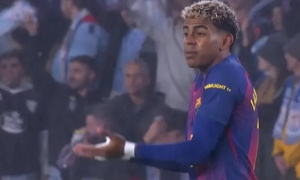Lamine Yamal nổi nóng khi Barca mất kiểm soát giữa sân