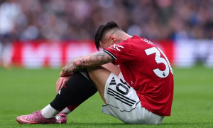 Sesko chấn thương, cơ hội bất ngờ cho 'người thừa' Zirkzee?