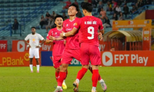 Quang Hải lập siêu phẩm, CAHN giành chiến thắng hủy diệt