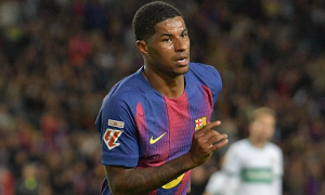 Hai mặt của Marcus Rashford tại Barcelona