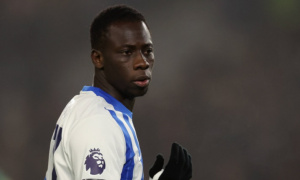 Phong độ Salah sa sút, Liverpool nhắm học trò cũ của Arne Slot