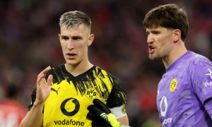 Schlotterbeck từ chối gia hạn, bất đồng lớn với HLV Kovac