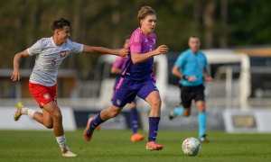 Kennet Eichhorn lọt tầm ngắm Man United, Arsenal bám sát sao U17 Đức