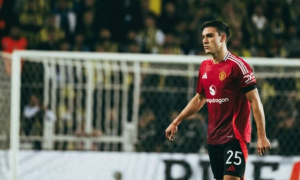 Man Utd đổi hướng và Ugarte trở thành người bị bỏ lại