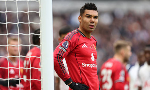 Fabrizio Romano xác nhận rào cản khiến MU chưa thể gia hạn với Casemiro