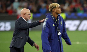 HLV Tây Ban Nha bác bỏ mâu thuẫn với Barca về Yamal