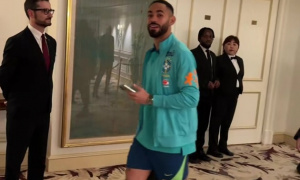 Matheus Cunha bật cười khi được hỏi về khả năng tới Arsenal