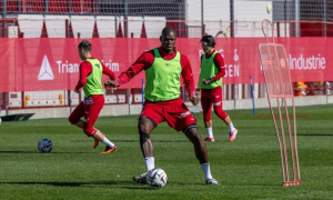 Romeo Lavia bất ngờ tôn vinh Pogba là chân chuyền hay nhất lịch sử