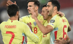 HLV De La Fuente cảnh báo học trò sau trận đại thắng Georgia