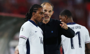 Tuchel khiển trách Djed Spence, cảnh báo học trò không theo gương Ronaldo