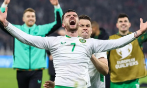 Người Ireland sống lại giấc mơ World Cup với cú hat-trick lịch sử