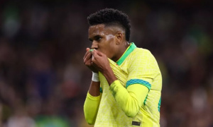 Ancelotti dọa đuổi sao Chelsea khỏi đội tuyển ngay trên sân tập