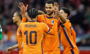 Hành động đẹp của Depay giúp Gakpo ghi bàn cho tuyển Hà Lan