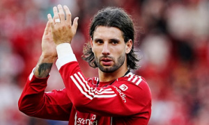 Những ngôi sao bất ngờ tỏa sáng tại Ngoại Hạng Anh 2025-26