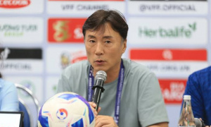 HLV tuyển Lào: Việt Nam mạnh hơn Malaysia