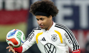 Chuyển nhượng tối 19/11: MU tiếp cận Adeyemi, Arsenal theo dõi Nathaniel Brown