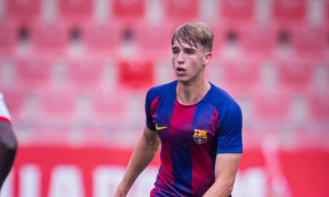 Lo ngại chấn thương Pedri, Flick chấm viên ngọc mới từ La Masia