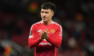 Martinez hồi phục mạnh mẽ, ngày tái xuất được hé lộ