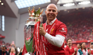 Liverpool và 'lời nguyền' bảo vệ ngôi vương: Khi Anfield mất đi phép màu