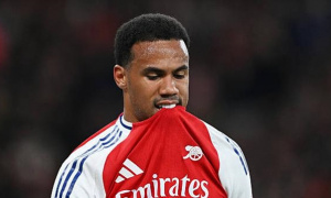 Bacary Sagna: Vắng Gabriel, Arsenal vẫn đủ sức hạ Tottenham