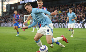 Chelsea 'nổ' bom tấn tuyến giữa: Elliot Anderson hay Adam Wharton?