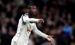 Frank đón ba trụ cột trở lại trước trận gặp Arsenal