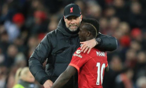 Klopp “hớp hồn” Sadio Mane bằng một câu nói, khiến thương vụ đến MU đổ bể