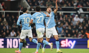 Ruben Dias chỉ trích VAR sau thất bại của Man City trước Newcastle