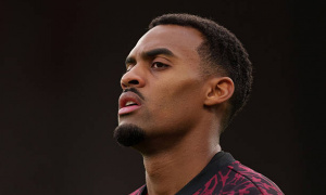 Huyền thoại Liverpool: 'Gravenberch đã trở thành một người khác, mất tích trên sân'