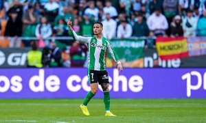Antony nhận thẻ đỏ, Real Betis chia điểm trên sân nhà